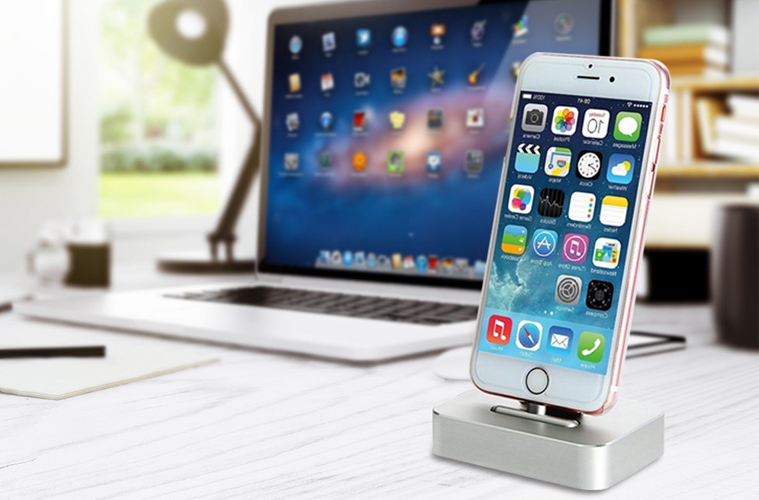 15 Best iPhone Docks to Keep Your Phone Charged